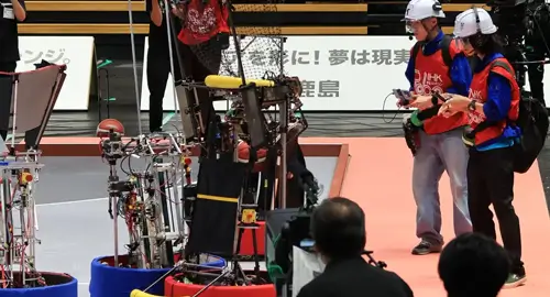 NHK学生ロボコン用ロボットパーツにカーボン丸パイプを使用
