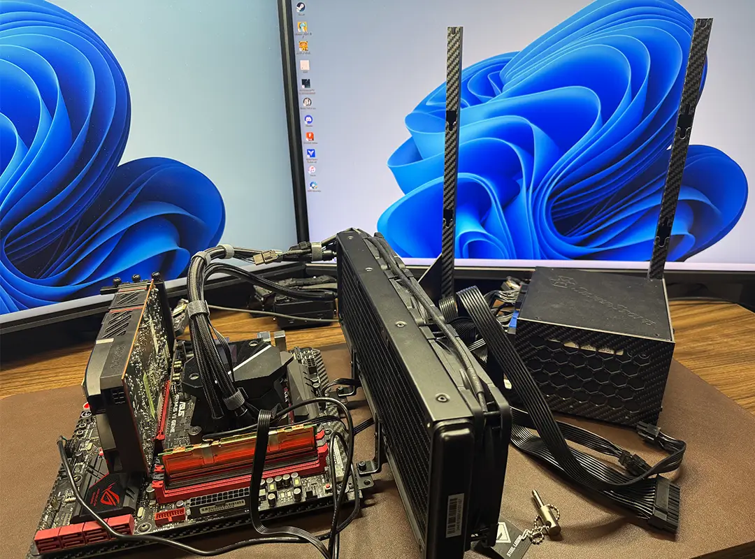 オープンフレームPCケース用パーツ製作事例