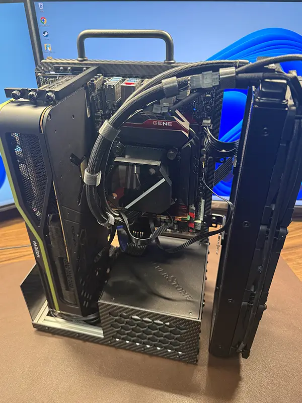 オープンフレームPCケース用パーツ製作事例