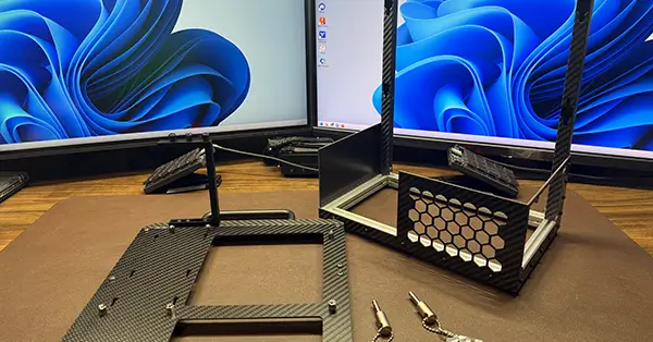 PC：オープンフレームケース